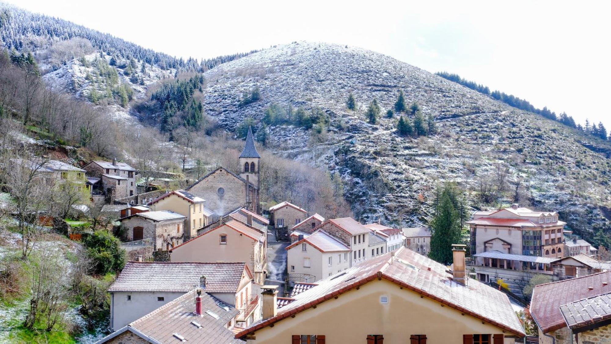Au Chat Bleu Saint-Laurent-les-Bains Экстерьер фото
